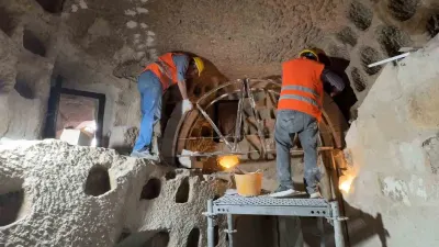 Kapadokya'da Peri Bacaları İçin Koruma Çalışması