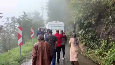 Trabzon'da Korkunç Toprak Kayması: Bir İşçi Hayatını Kaybetti