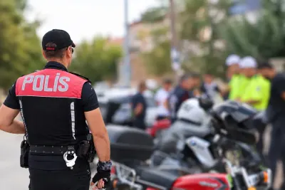 Elazığ'da 'Dur' İhtarına Uymayan Sürücü Kaza Yaparak Yakalandı: 332 Bin Lira Ceza