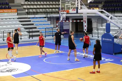Turgutlu Belediyespor Kadın Basketbol Takımı Süper Lig'de İlk Maçına Çıkıyor