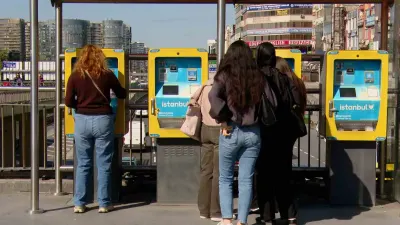 Bahçelievler Belediyesi'nden Öğrencilere Eğitim Boyunca Ücretsiz Ulaşım Desteği