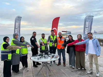 İHAKUT Van Ekibinden Van Gölü'nde Gerçeğini Aratmayan Kayıp Vakası Tatbikatı