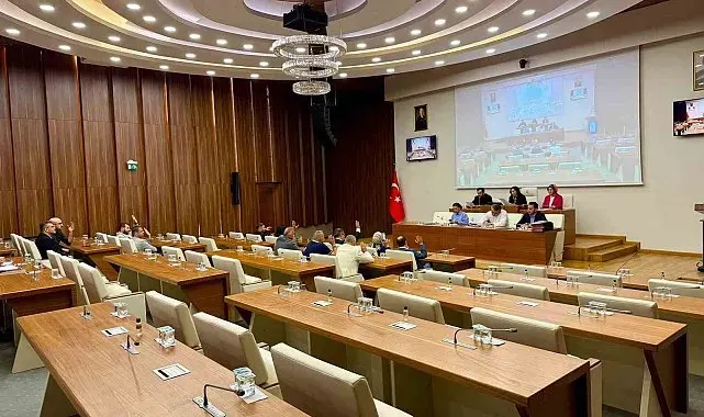 Beykoz Meclisi'nde CHP sıraları boş kaldı