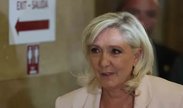Fransa'da Marine Le Pen'e 3 yıl hapis ve 45 ay siyasi yasak