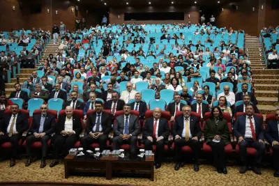 Uşak'ta Gençler 'Timsal Karabekir ile Tarihin Kalbine Yolculuk' Söyleşisinde Buluştu