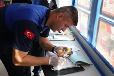 Babaeski'de skandal denetim: Süresi geçmiş ürünler satan marketlere para cezası