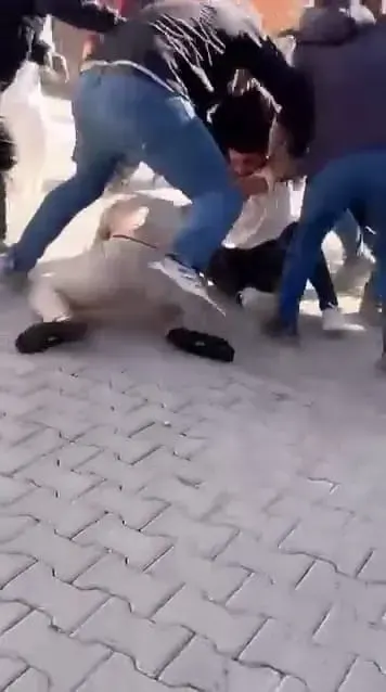 Bursa'da İnşaat İşçileri ile Müteahhit Kavgası: 8 Yaralı
