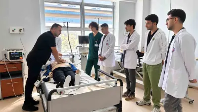 Aydın Adnan Menderes Üniversitesi Tıp Fakültesi Öğrencilerine Simülasyon Temelli Acil Müdahale Eğitimi Verildi