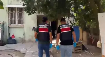 Adana'da Ev Operasyonu: Bin 670 Litre Kaçak Alkol Ele Geçirildi