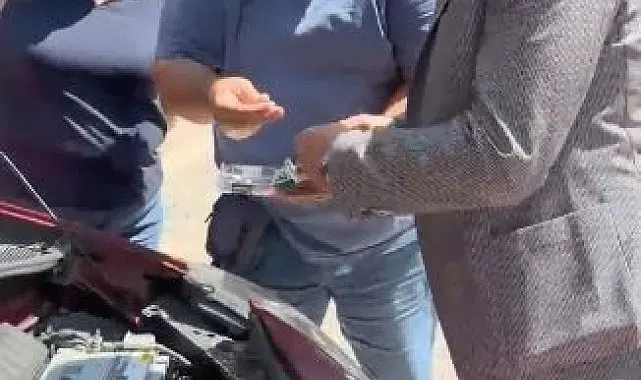 Cehennem Deresi Kanyonu'na gitmek isteyen ailenin aracı yolda kalınca yardımlarına belediye başkanı koştu