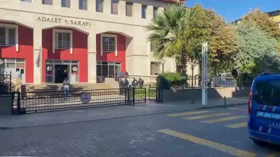 Manisa'da 11 Öğrencinin Yaralandığı Lise Önündeki Silahlı Saldırıda 10 Şüpheli Adliyede