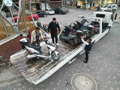 Bolvadin’de Sıkı Trafik Denetimi: Onlarca Motorsiklete Ceza Yağdı
