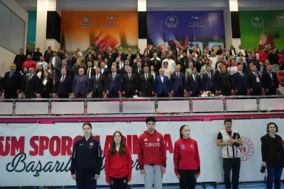 Samsun'da Yıldızlar ve Gençler Flöre Dünya Kupası'nın Açılışı Gerçekleştirildi