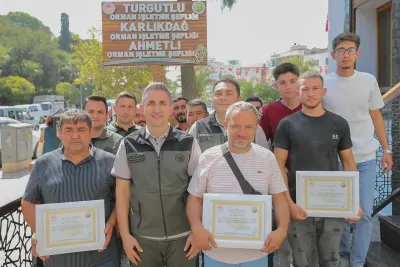 Turgutlu’daki Orman Yangınında Fedakarlık Gösteren Vatandaşlara Plaket