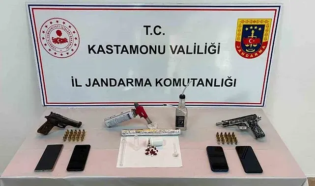 Kastamonu'da uyuşturucu operasyonlarında yakalanan 3 şüpheli tutuklandı