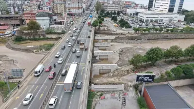 Akçaabat'taki Haçkalı Baba Kavşağı'nda Köprü Çalışmaları Sürüyor