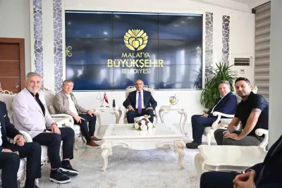Ünlü spor adamları ve eski futbolculardan Başkan Er'e Malatya ziyareti