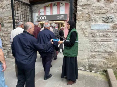 Sinop’ta Cuma Namazı Çıkışında Yeşilay’dan Bağımlılık Bilgilendirmesi