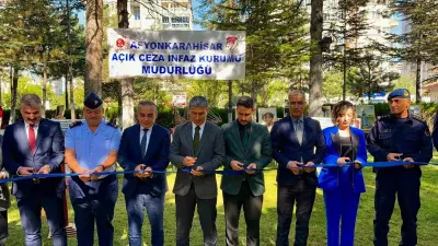 Afyonkarahisar'da Mahkumların El Emeği Eserleri Ziyaretçilerle Buluştu