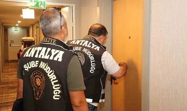 Antalya'da günübirlik konaklama yerleri ve araç kiralama firmalarına eş zamanlı denetim