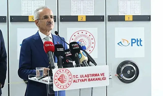 Bakan Uraloğlu: "NATO Zirvesi anısına hazırlanan anma pulu ve ilkgün zarfını tedavüle sunduk"
