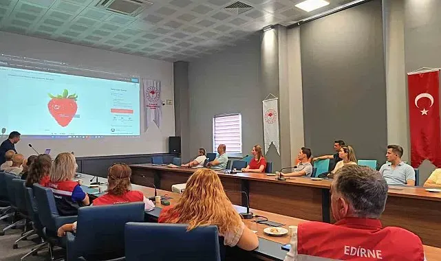 Edirneli sera üreticileri dijital pazara hazırlanıyor