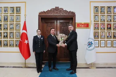 Erzincan Valisi Aydoğdu'dan Yeni Emniyet Müdürü Doköz'e Kabul