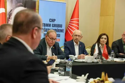 CHP Lideri Kılıçdaroğlu Bolu'daki Değerlendirme Kampını Yönetim Kurulu Toplantısıyla Başlattı