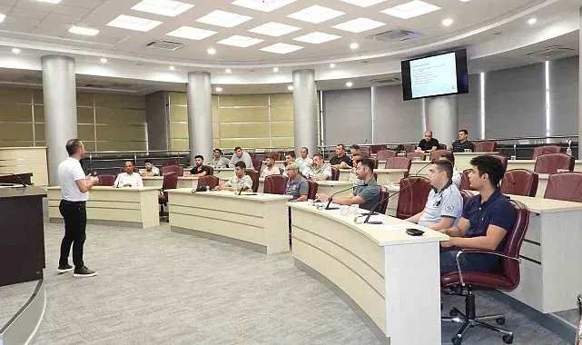 Kepez Belediyesi'nden personele "Afetlerde İş Güvenliği Eğitimi"