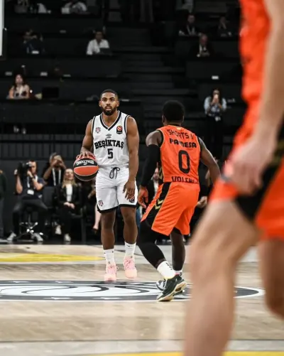 Beşiktaş, Euroleague Sezonuna Valencia Basket Yenilgisiyle Başladı
