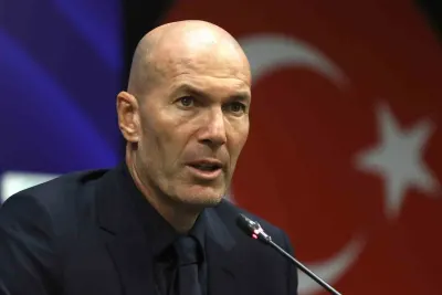 Fransa Milli Takımı'nda Şok: Mbappe Sakatlığı Nedeniyle Kamptan Ayrıldı
