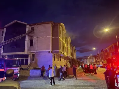 Erzincan'da İkinci Kattaki Dairede Çıkan Yangın Korkuttu