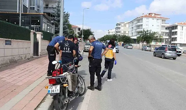 Otomobille çarpışan motosikletin sürücüsü yaralandı