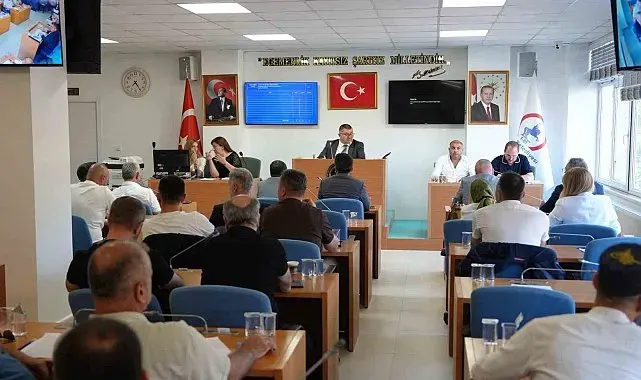 Meclis 37 gündem maddesini komisyonlara havale etti