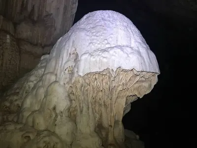 Kuşadası'ndaki Aslanlı Mağarası Turizme Kazandırılmayı Bekliyor