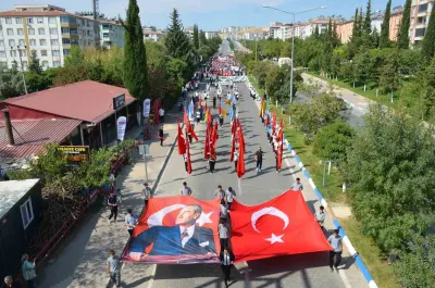 Adıyaman’da 28. Besni Eğitim Bayramı Coşkulu Yürüyüşle Başladı