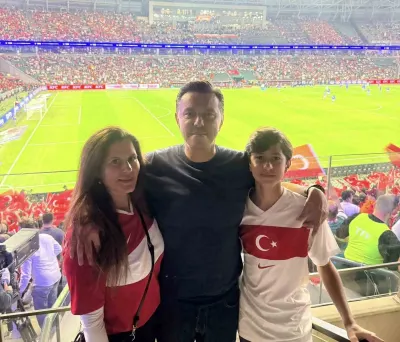 Milletvekili Hatipoğlu Fransa Karşılaşmasını Tribünden İzledi