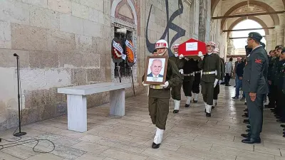 Edirne'de Hayatını Kaybeden Kıbrıs Gazisi Aziz Özbek İçin Askeri Tören Düzenlendi