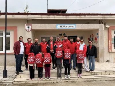 Samsunspor Derneği'nden Kırsal Mahalle Okullarında Eğitim Gören Öğrencilere Anlamlı Destek
