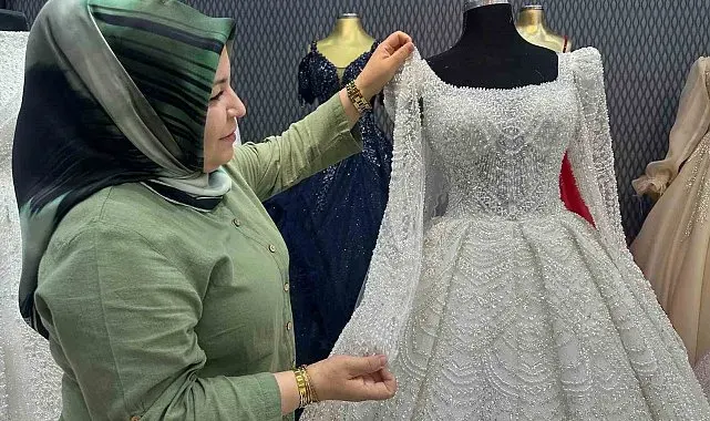 Bu sezon dantel ve kaburga gelinlik modelleri revaçta