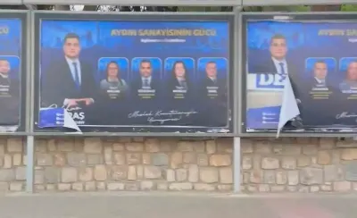 AYSO Başkanı Gökhan Maraş'ın Seçim Afişlerine Çirkin Saldırı