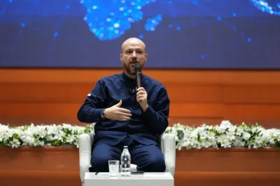 Bilal Erdoğan'dan Diplomasi Atölyesi'nde "Türk Dünyası ve İslam Birliği" Vurgusu