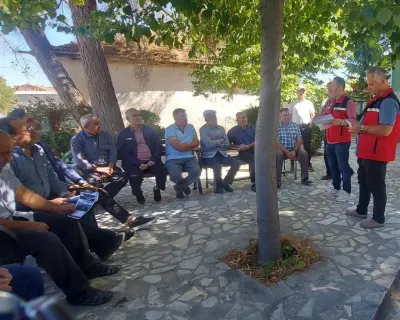 Uşak'ta Tarım Ekipleri Köy Ziyaretleriyle Üreticinin Sorunlarını Dinliyor