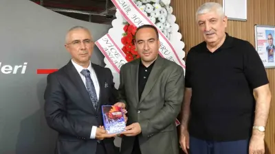 Cevdet Atalan'ın 'Asrın Felaketi, Ölüm Fayında Dört Gün' Kitabı Okurla Buluştu