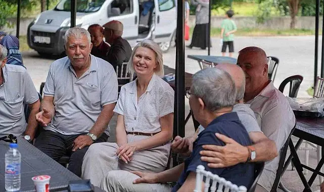 Yetiştirme yurdunda kalan vatandaşlar yıllar sonra aynı sofrada buluştu