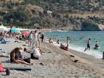 Fethiye Sahillerinde Yaz Havası Sürüyor