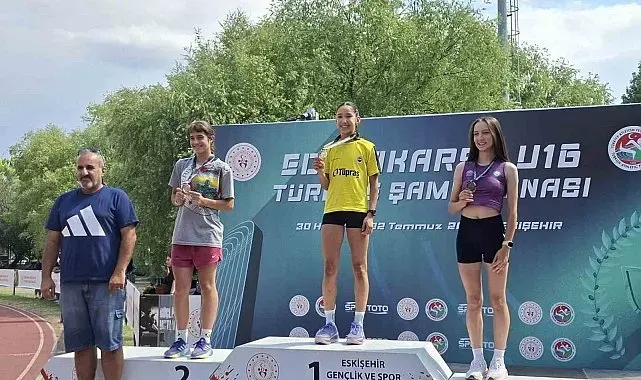 Bilecikli sporcudan bronz madalya
