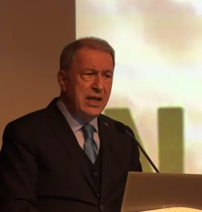 Hulusi Akar'dan Gökmen Çiçek Açıklaması: Temennimiz Kayseri'de Kalması