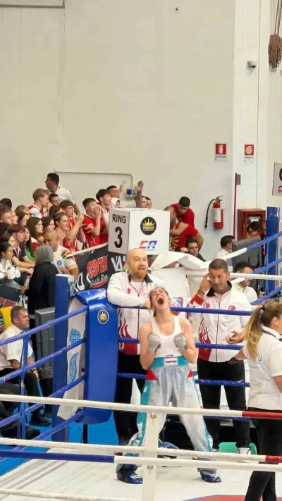Samsunlu milli sporcu Göknur Gülten kick boks dalında dünya şampiyonu oldu