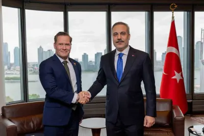 Dışişleri Bakanı Hakan Fidan, New York'ta Mike Waltz ile Görüştü